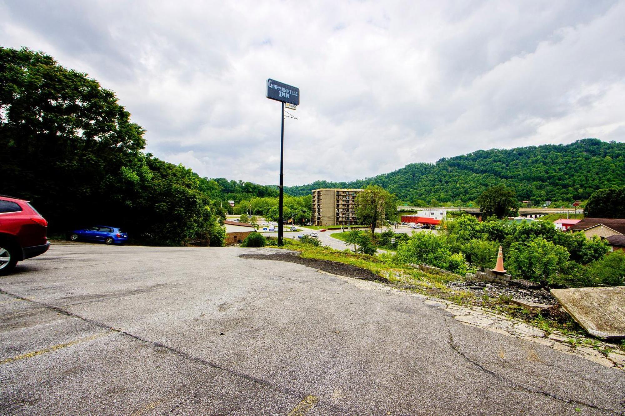 Oyo Hotel Chapmanville Inn, Wv - Hwy 119 Eksteriør bilde