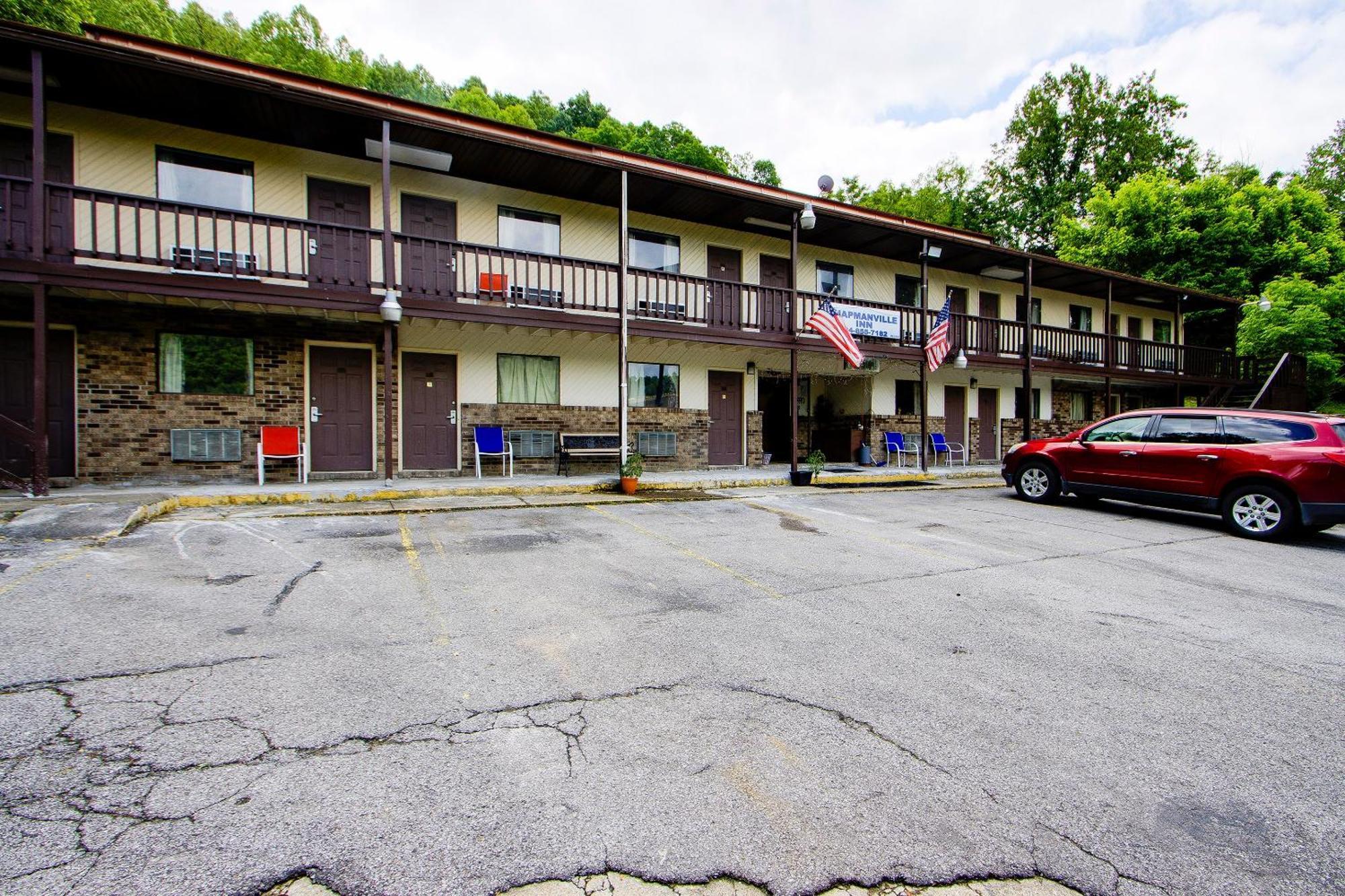 Oyo Hotel Chapmanville Inn, Wv - Hwy 119 Eksteriør bilde