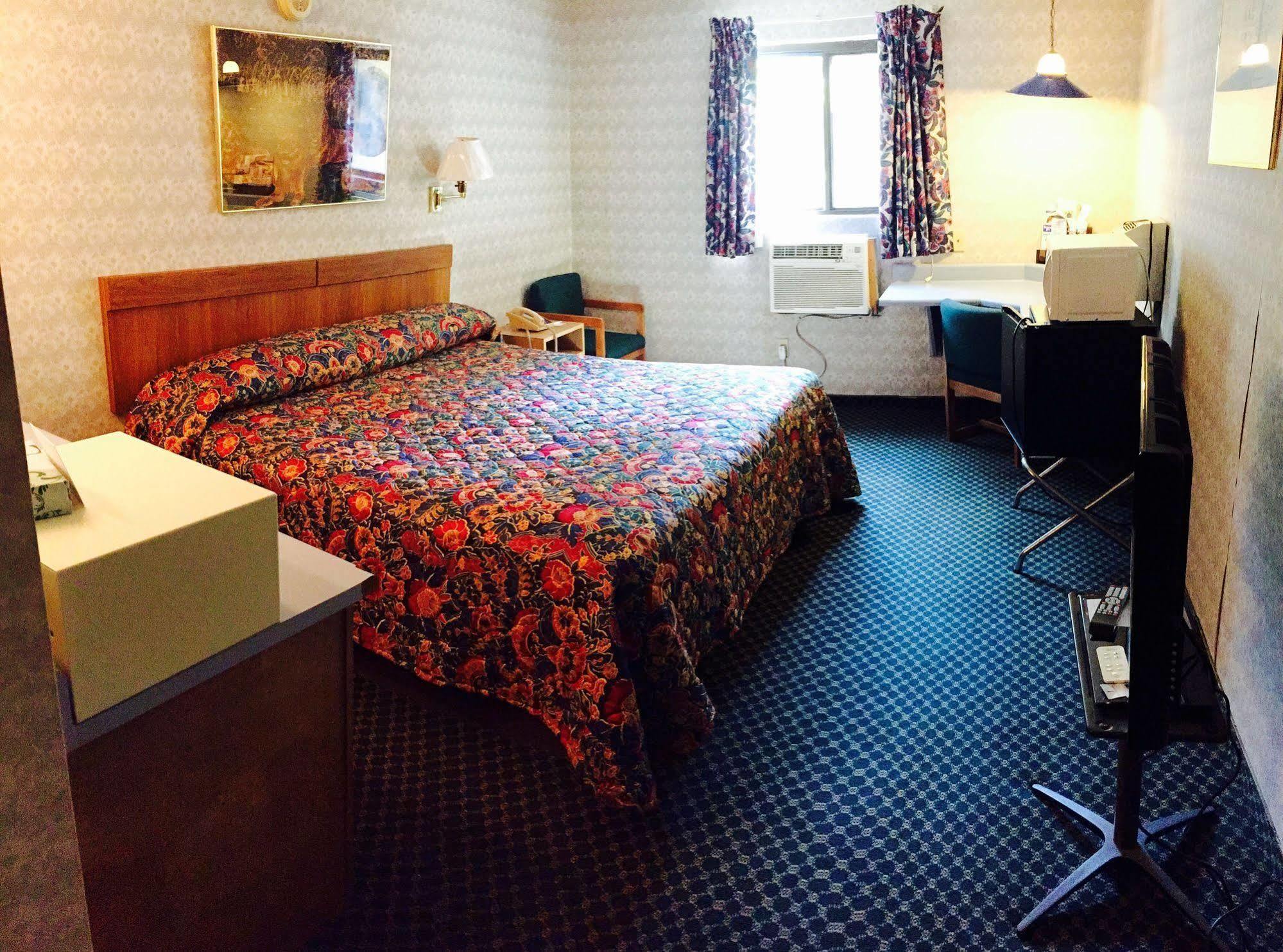 Oyo Hotel Chapmanville Inn, Wv - Hwy 119 Eksteriør bilde