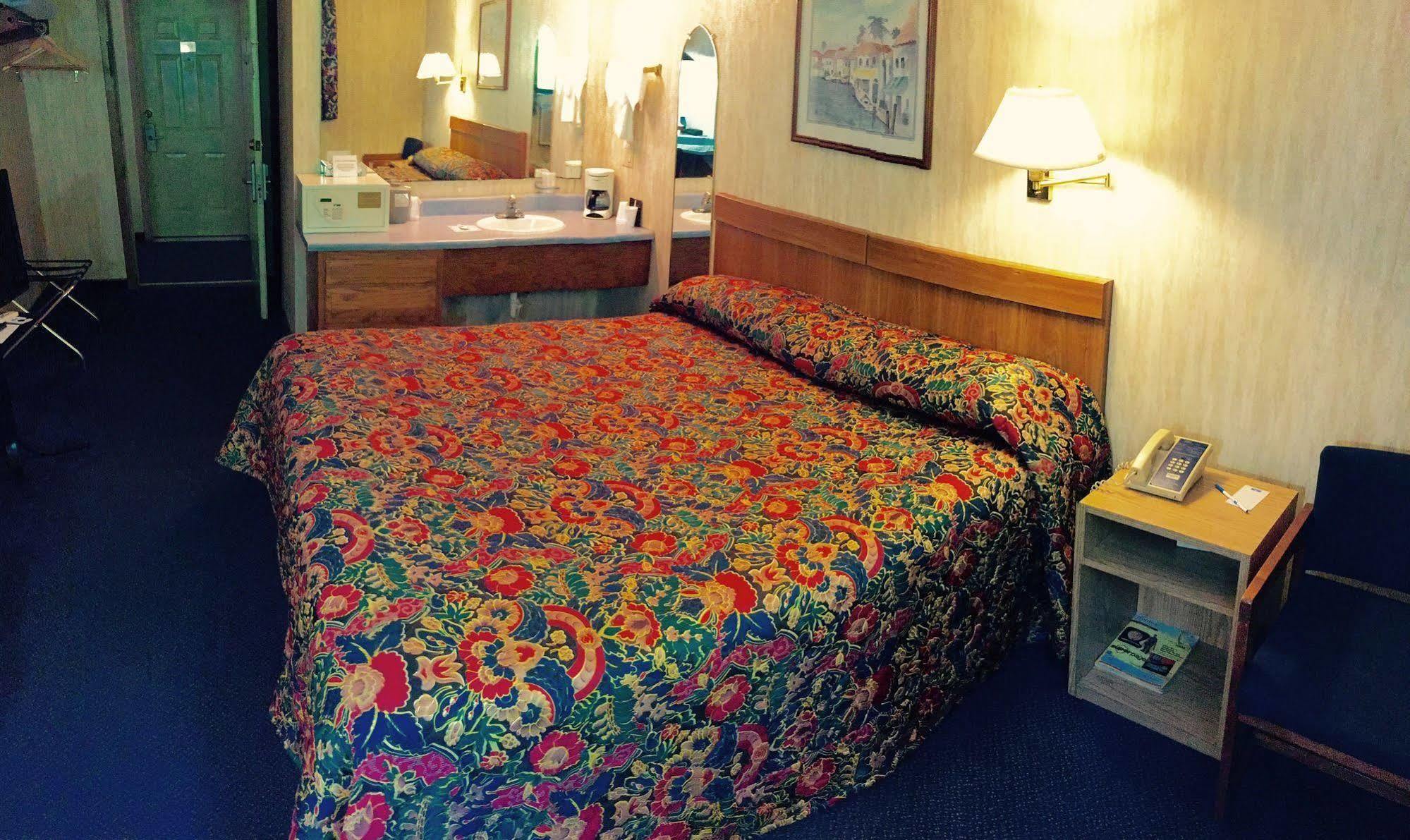 Oyo Hotel Chapmanville Inn, Wv - Hwy 119 Eksteriør bilde